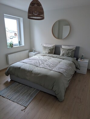 Iron/ironing board, Internet, bed sheets - Suite Deluxe Liège Guillemins (Liège)