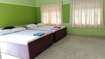 Villa | In-room safe