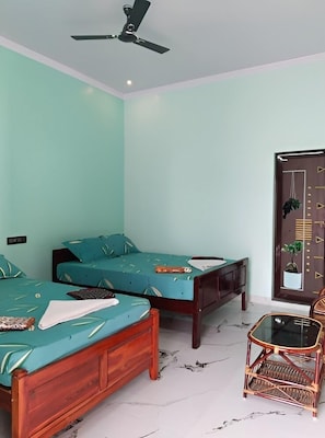 Classic Suite | In-room safe, desk, bed sheets - VLS HOLIDAY HOME (Nagercoil)