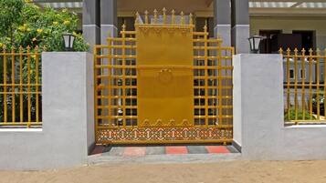 Double or Twin Room | Property grounds