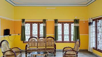 Villa | Living area | Flat-screen TV, streaming services