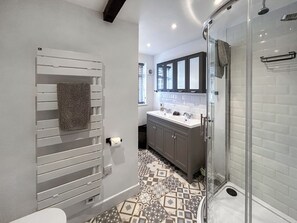 Towels - 1 bedroom accommodation in Guildford (Guildford)