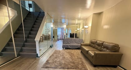 N2 north philadelphia , quiet one room shared house