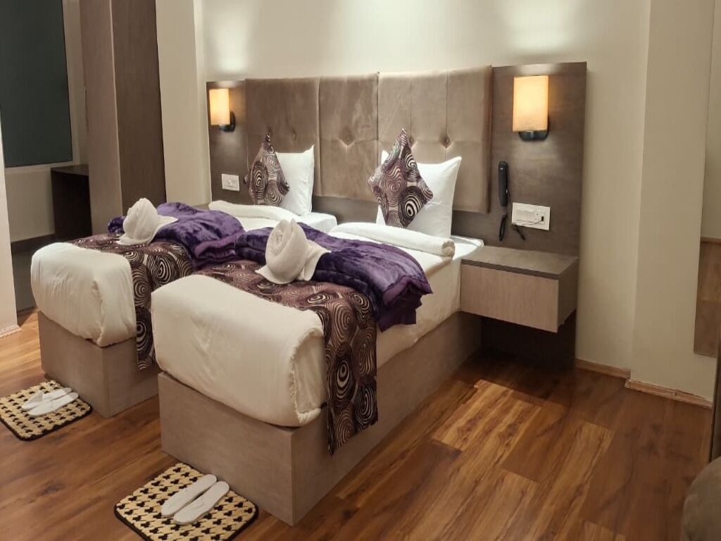 Comfort Twin Room, Hill View | Desk, laptop workspace, free WiFi