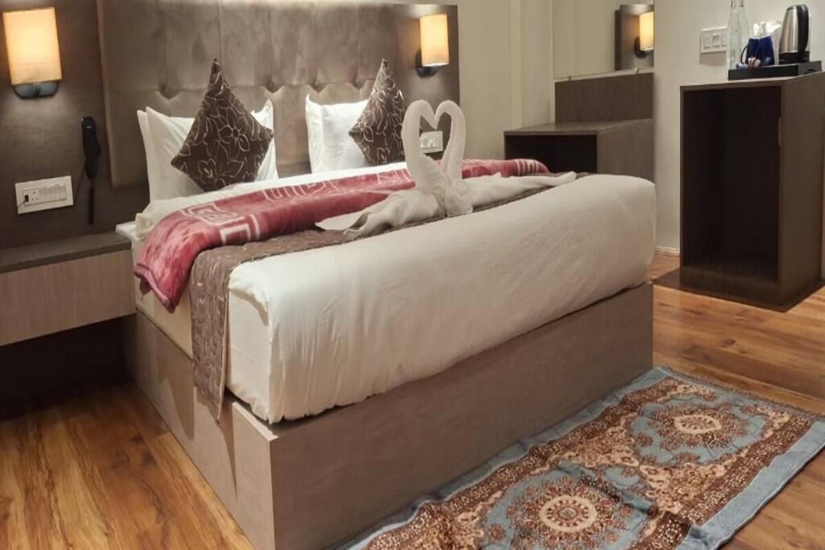 Family Double Room, Balcony, Hill View | Desk, laptop workspace, free WiFi