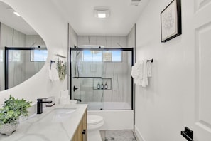 Hair dryer - Yosemite/Bass Lake Villa+HotTub EVcharger (Oakhurst)