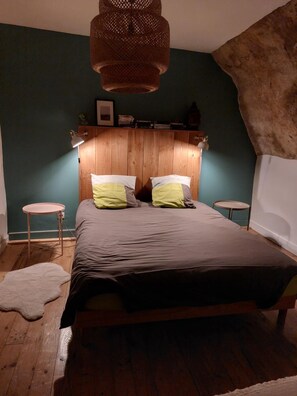 2 bedrooms, iron/ironing board, travel cot, free WiFi - La petite maison périgourdine (les eyzies de tayac)