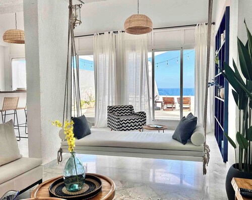 CLIFF 2 – Live Above the Sea, Between Sky & Mediterranean