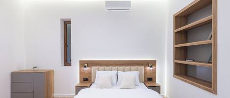 Iron/ironing board, free WiFi