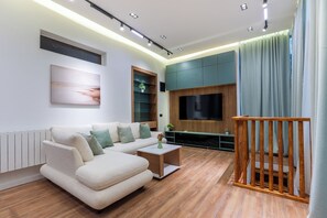 Deluxe House, 4 Bedrooms | Living area - Boutique 4BR House - Tbilisi Old Town (Tbilisi)