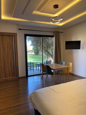 WiFi, bed sheets - Bungalow with Terrace & Pool view in Marrakech - Breakfast included (Gzoula Sidi Mbarek)