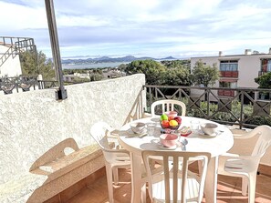 Outdoor dining - Le Millmer by Interhome (Saint Aygulf)