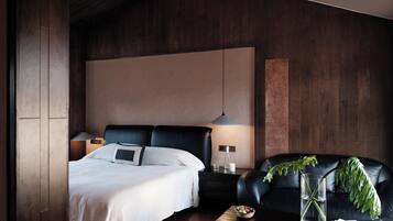 Soundproofing, free WiFi