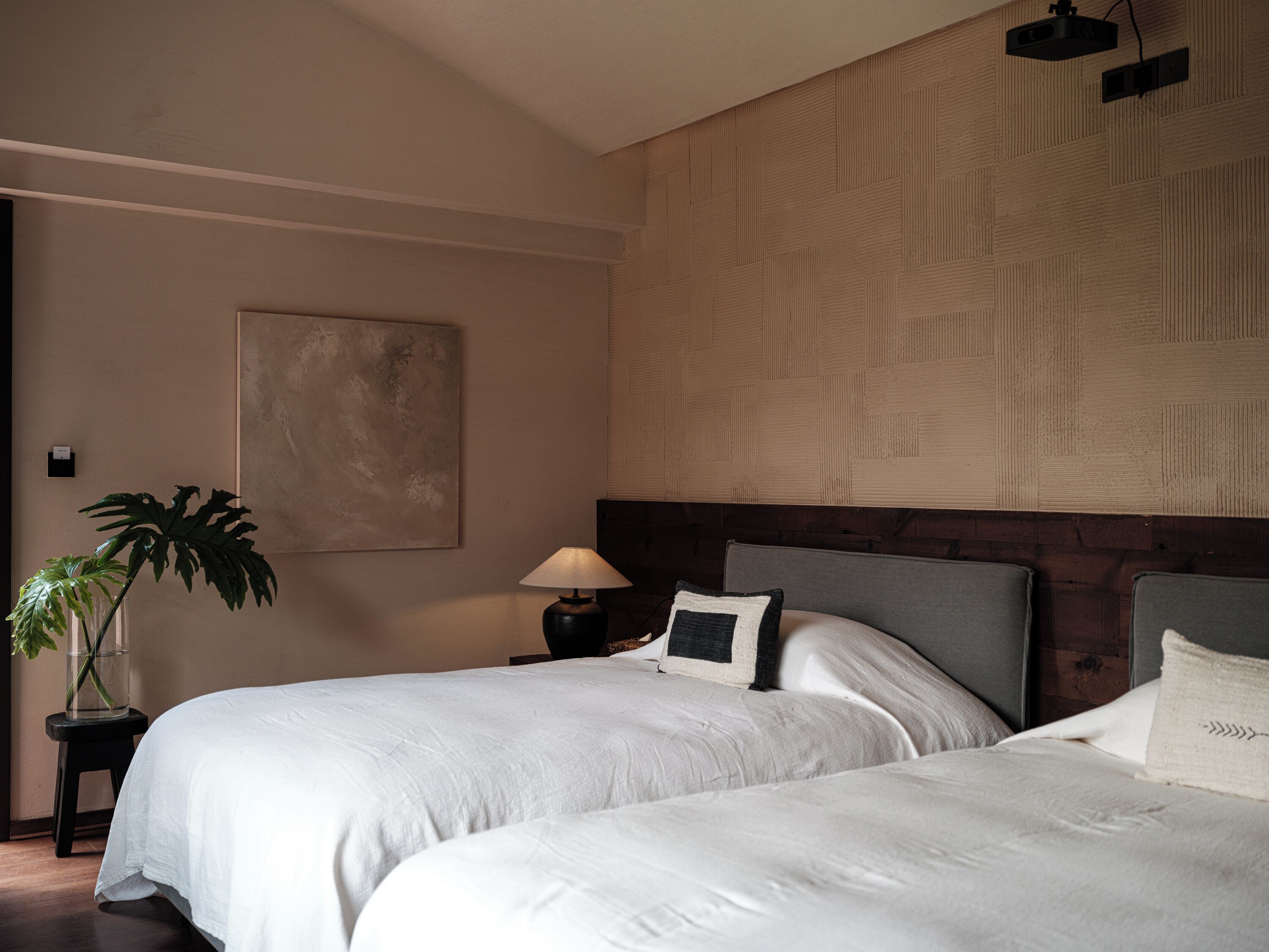 Luxury Twin Room | Soundproofing, free WiFi