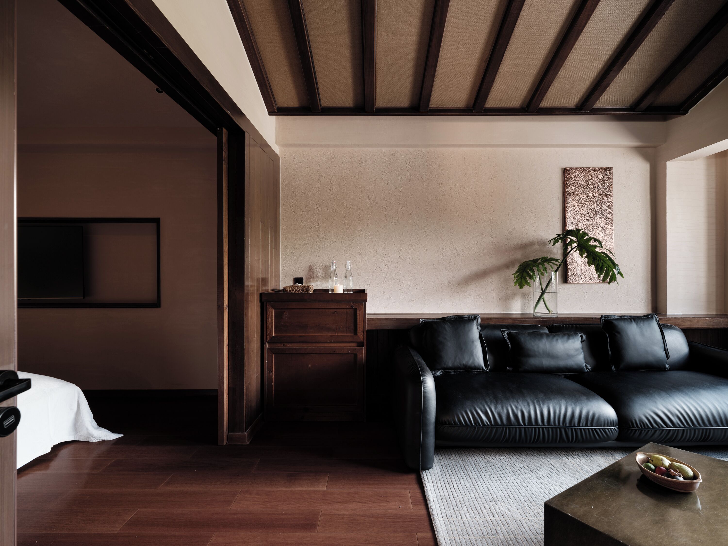 المنشأة من الداخل