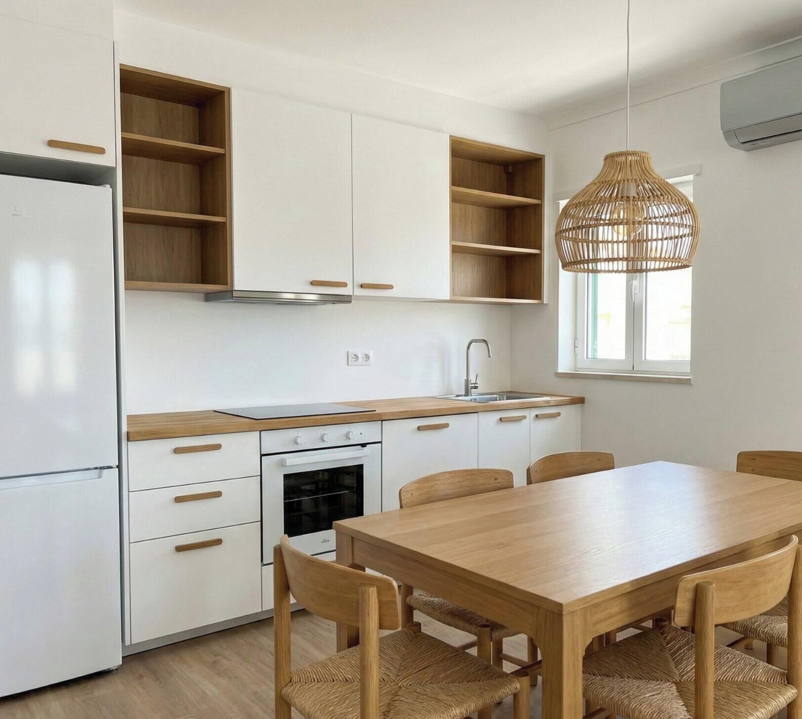 Luxury Condo, Partial Sea View | Private kitchen