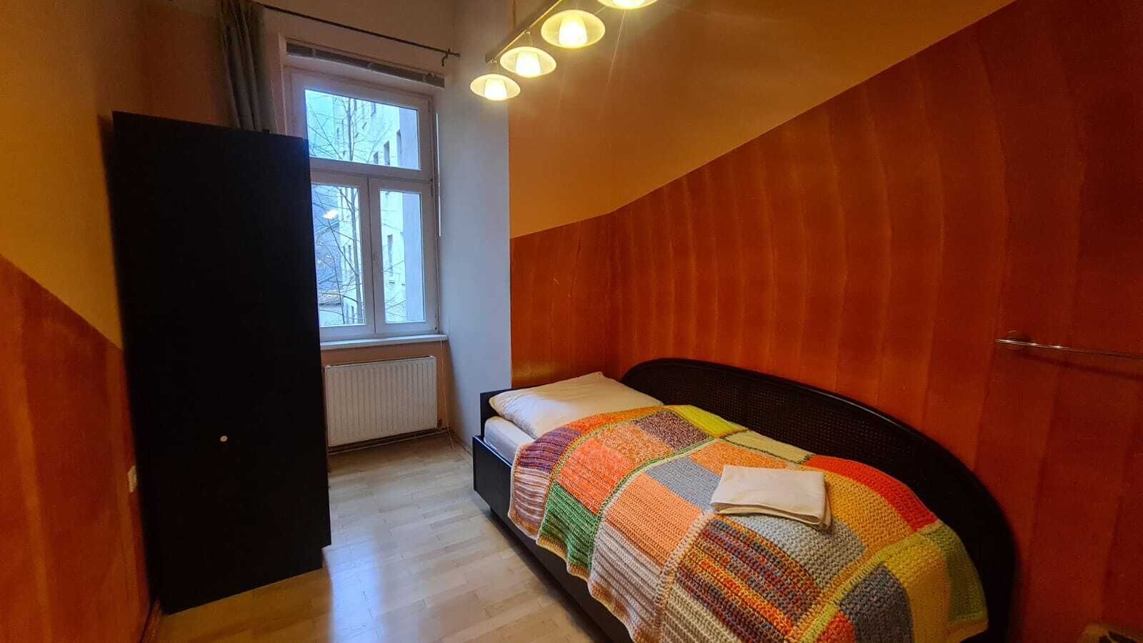 Basic Room | Iron/ironing board, free WiFi