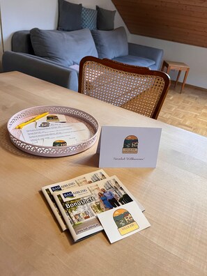 Interior - Pretty 1-room vacation apartment | new kitchen in the foothills of the Alps (Bad Aibling)