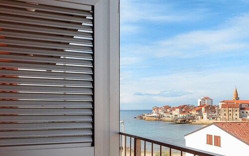 Ares 14 - Modernes Apartment mit Meeresblick, ruhiger Lage und Strandnähe 20 m.