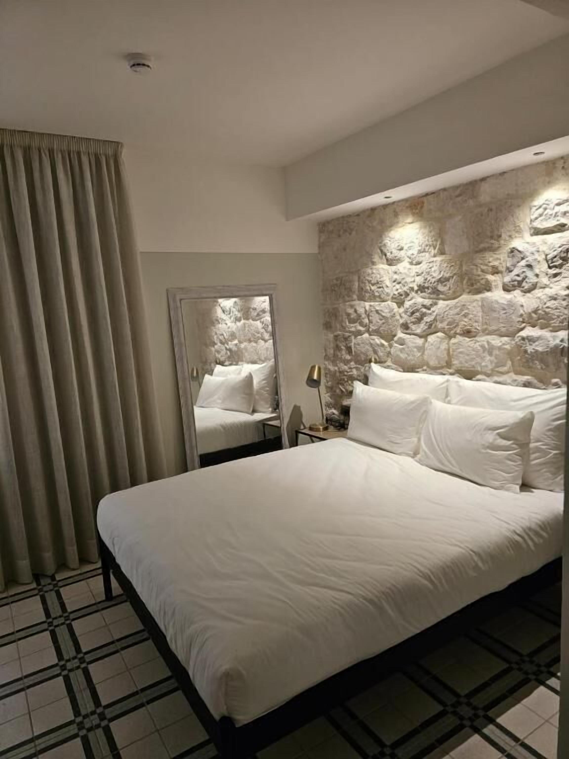 럭셔리 더블룸 또는 트윈룸, 베이 전망 | 객실 내 금고, 암막 커튼, 다리미/다리미판, 무료 WiFi