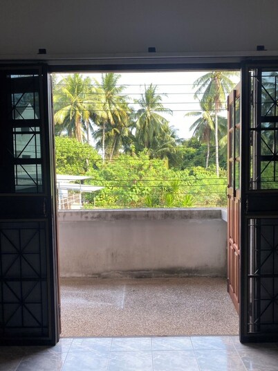 only fan guesthouse