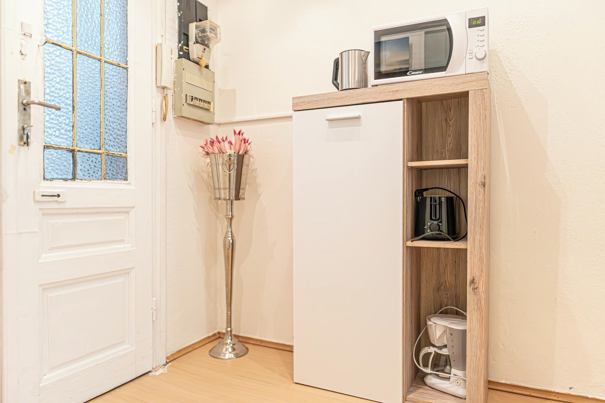 Basic Apartment | Interior