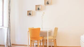 Basic Apartment | Interior