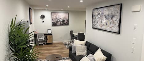 House, 1 Bedroom | Living room