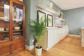 Interior - Apartment in Florence with 6 bedrooms sleeps 12 (Florence)