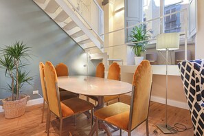 Dining - Apartment in Florence with 6 bedrooms sleeps 12 (Florence)