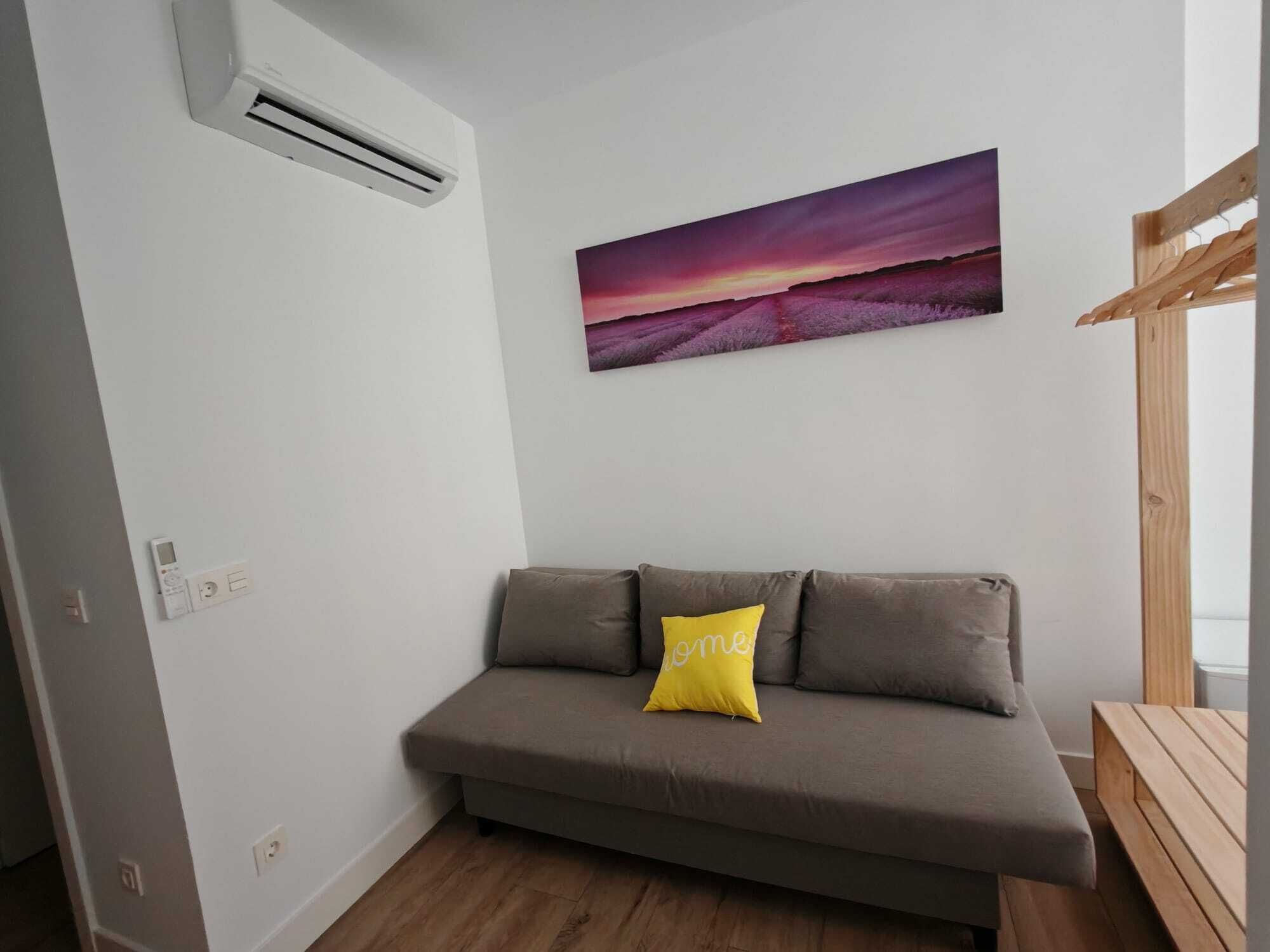 Quadruple Room | Living area