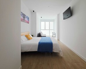 Quadruple Room | Desk, iron/ironing board, free WiFi