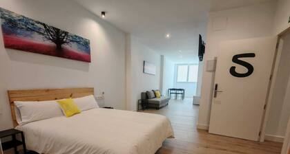 Bilbao ROOMS & KITCHEN Zabalburu