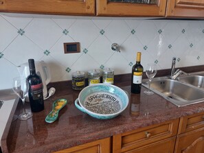 Private kitchen - Casa Orizzonte Amalfi with 3 terraces overlooking the sea (Amalfi)
