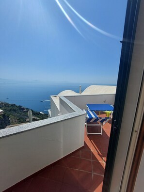Property grounds - Casa Orizzonte Amalfi with 3 terraces overlooking the sea (Amalfi)
