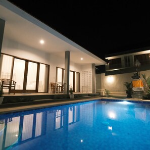 Piscine extérieure