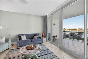 Appart'hôtel Signature, 2 chambres, balcon, vue fleuve | Vue de la chambre