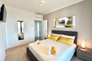 2 chambres, fer et planche à repasser, Wi-Fi gratuit, draps fournis