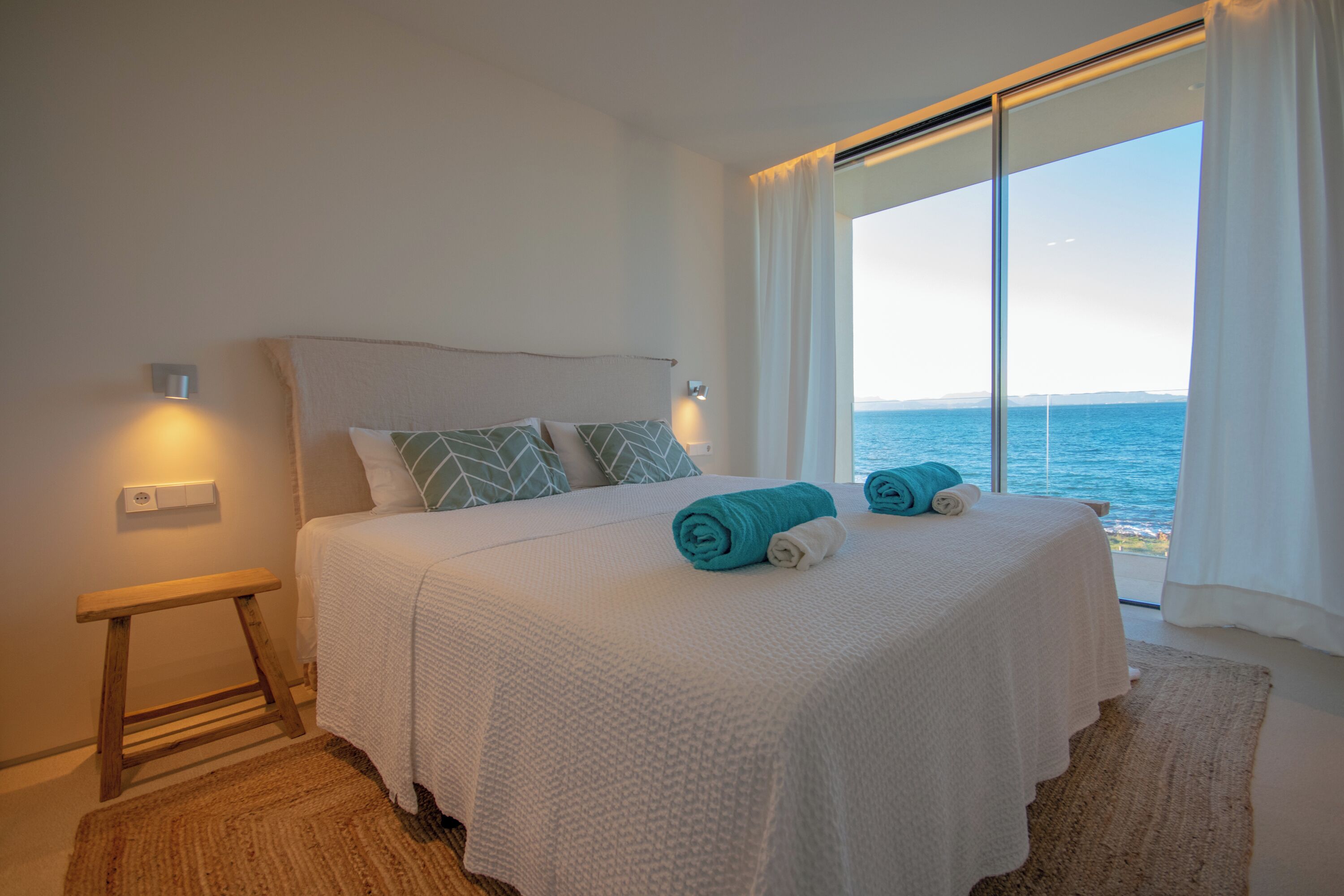 Fer et planche à repasser, Wi-Fi, draps fournis