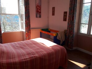 Bed sheets - Typical stone house (Ribes)