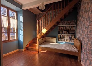 Bed sheets - Typical stone house (Ribes)