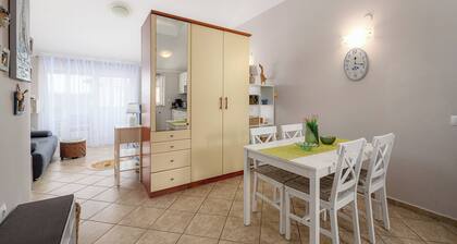 Ares 15 - Stilvolles Studio Apartment in ruhiger Lage nahe Strand 70 m und Stadt