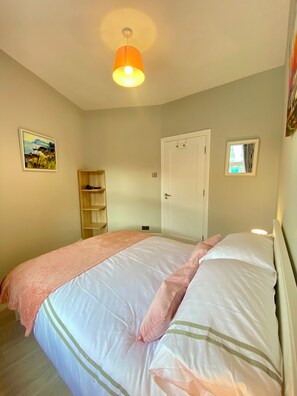 Iron/ironing board, travel crib, WiFi, bed sheets