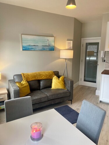 Elegant Penthouse Apartment in Kinsale Town Centre