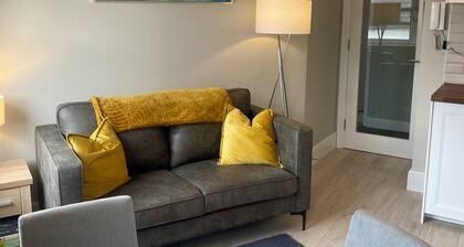 Elegant Penthouse Apartment in Kinsale Town Centre