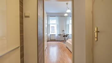 Basic Apartment | Interior