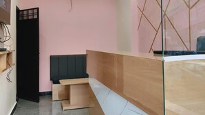 Gambar tidak terklasifikasi, 4 dari 15, tombol