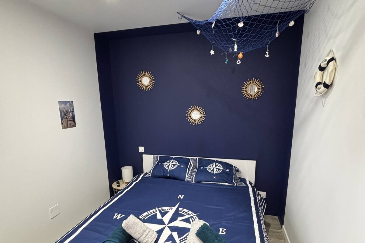 Appartement, salle de bains attenante | Wi-Fi gratuit, décoration personnalisée, ameublement personnalisé