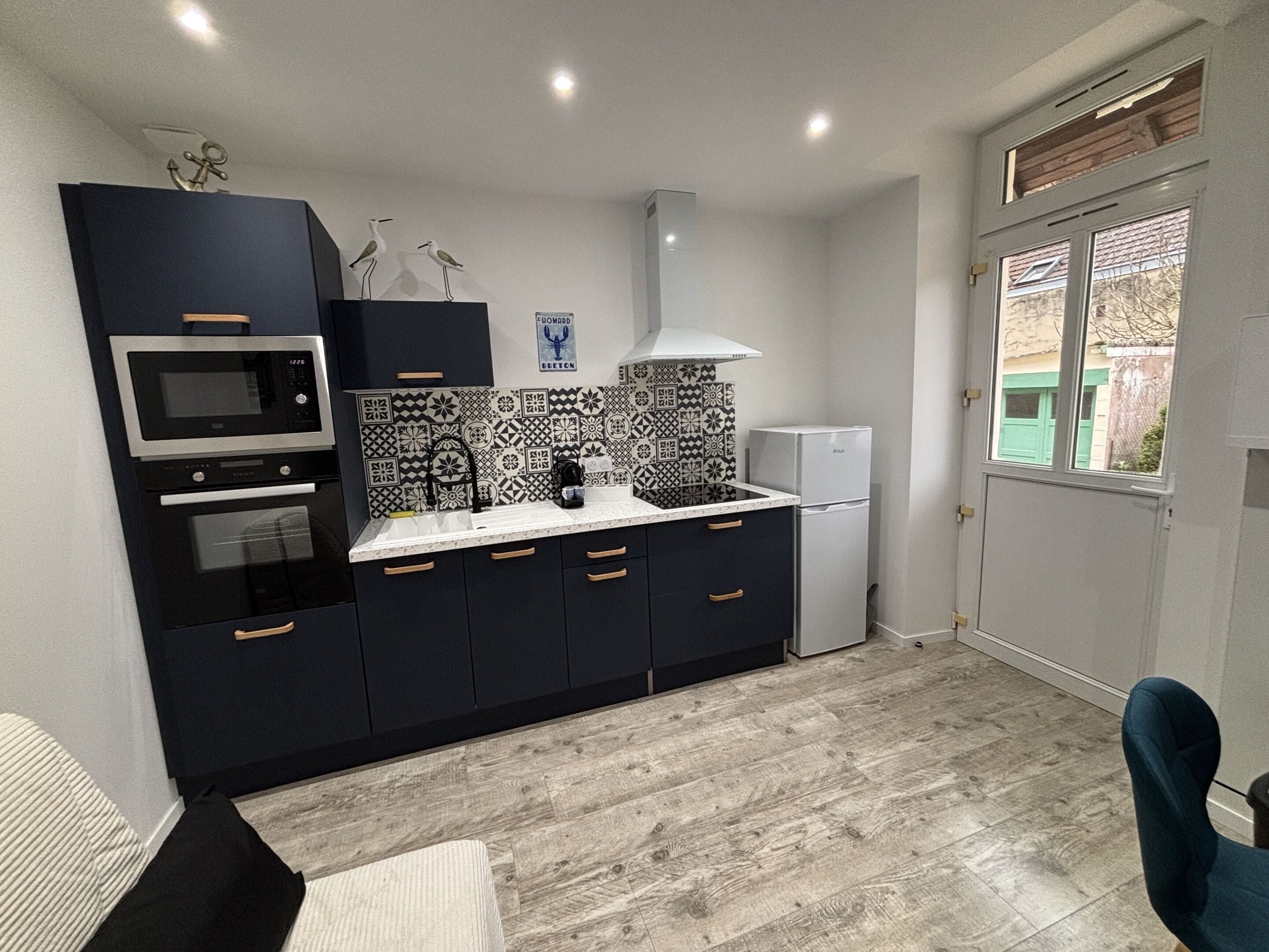 Basic Apartment, Ensuite | Shared kitchen | Espresso maker, coffee/tea maker, full-size fridge, microwave