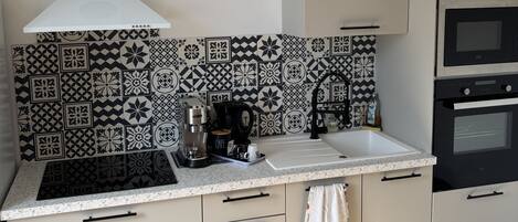 Classic Apartment, Ensuite | Private kitchen | Espresso maker, coffee/tea maker, full-size fridge, microwave